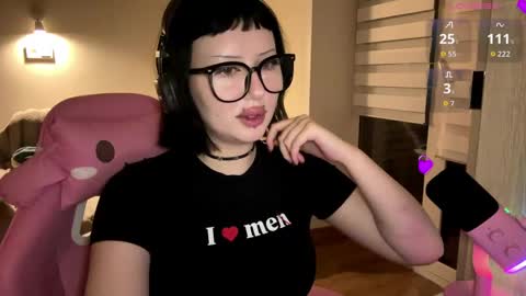 Snapshot of dominiquebreakey chatting on 21, 5, 2026 Cati online show from 21, 5, 2026