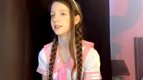 Kira online show from 10, 3, 2026