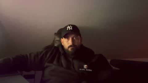 Snapshot of donchriiis chatting on 22, 10, 2025 donchriiis online show from 22, 10, 2025