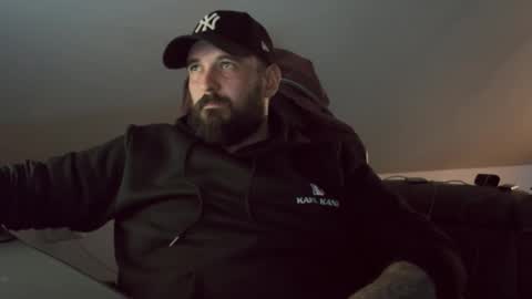 Snapshot of donchriiis chatting on 1, 12, 2025 donchriiis online show from 1, 12, 2025