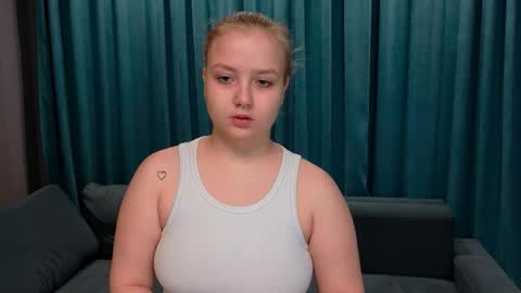 Snapshot of donna_miller__ chatting on 12, 1, 2026 Emma online show from 12, 1, 2026