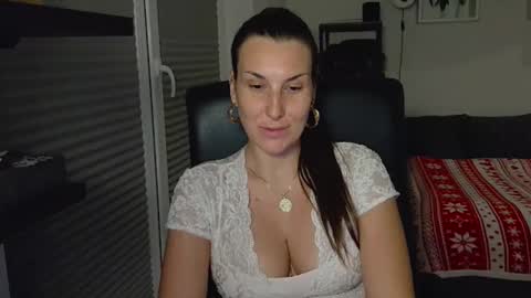 DonnaLive online show from 12, 11, 2025