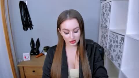 DonnaSensual online show from 6, 1, 2026