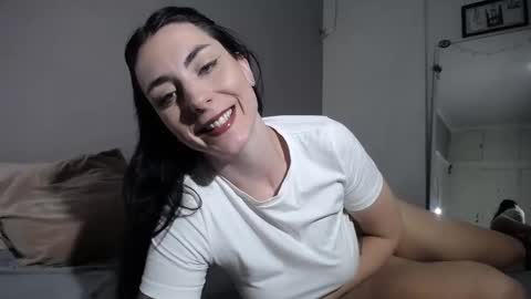 Iara online show from 2, 2, 2025