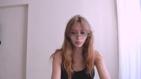 Snapshot of donteatcats_ chatting on 5, 11, 2025 Sam online show from 5, 11, 2025