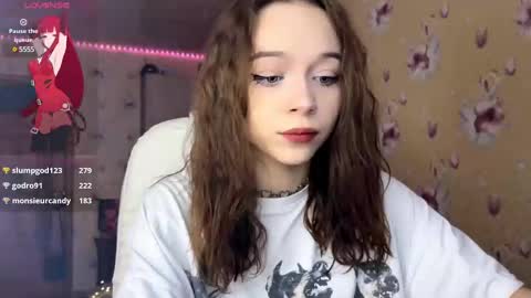 Snapshot of dontoke_ chatting on 18, 12, 2024 Nicole online show from 18, 12, 2024