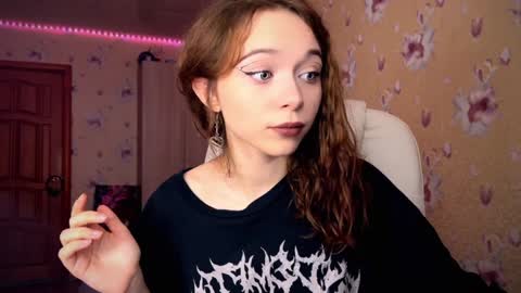 Snapshot of dontoke_ chatting on 19, 1, 2025 Nicole online show from 19, 1, 2025