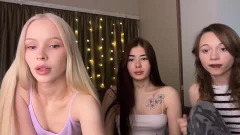 Nicole online show from 8, 2, 2026