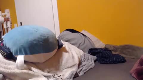 doomsy_minatozaki online show from 15, 12, 2024