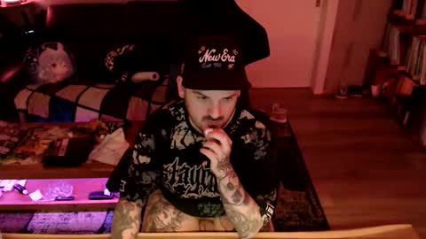 doomsy_minatozaki online show from 2, 11, 2025