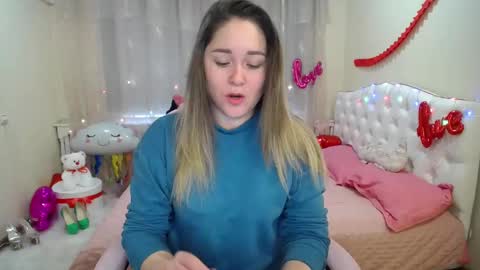 Snapshot of dorasuun chatting on 2, 3, 2025 dorasuun online show from 2, 3, 2025