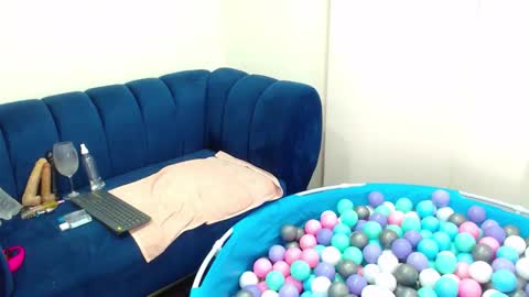 Anny online show from 3, 11, 2025