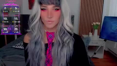Snapshot of dorian_reed chatting on 19, 7, 2026 Helen my second account online show from 19, 7, 2026