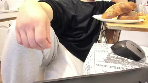 menu  below online show from 7, 3, 2026