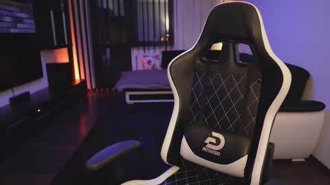 Dorian Reyes online show from 19, 2, 2026