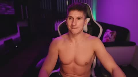 Dorian Reyes online show from 24, 7, 2026