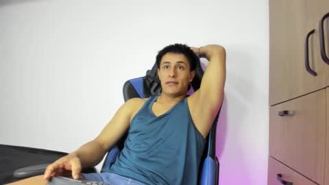 dorman_boy online show from 11, 11, 2025