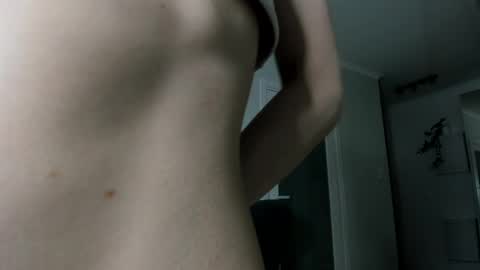 Snapshot of dormineaa chatting on 11, 5, 2026 dormineaa online show from 11, 5, 2026
