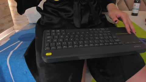  DOROTHY online show from 9, 1, 2025