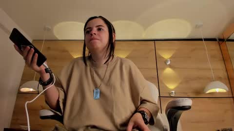  DOROTHY online show from 26, 2, 2025