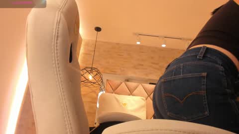  DOROTHY online show from 5, 3, 2025