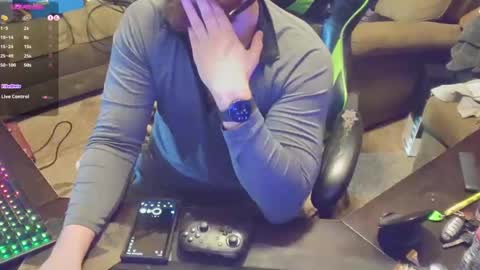 Snapshot of dotyoureyezez chatting on 4, 3, 2025 DotYourEyezez  online show from 4, 3, 2025