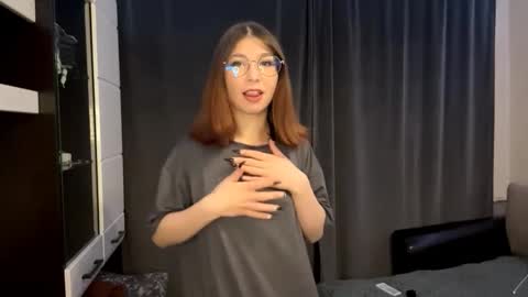 Snapshot of doublemuse chatting on 4, 11, 2025 Julia online show from 4, 11, 2025