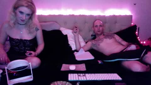 Chaz  Roxy Rain online show from 12, 1, 2026