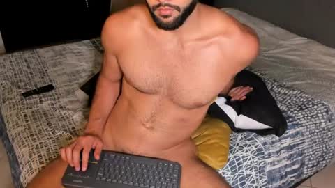 Snapshot of douglasskingjr chatting on 25, 6, 2026 douglasskingjr online show from 25, 6, 2026