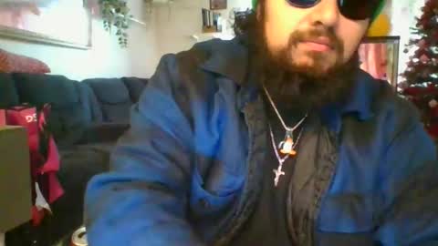 Snapshot of dpenguino chatting on 16, 12, 2025 Dpenguino online show from 16, 12, 2025