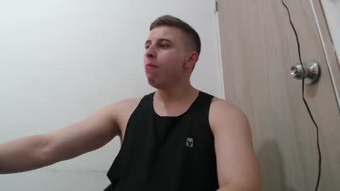 Snapshot of draco_boy2000 chatting on 30, 4, 2026 draco_boy2000 online show from 30, 4, 2026