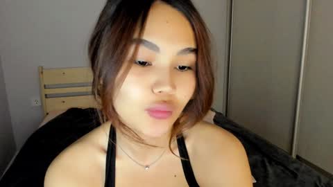 Snapshot of dragon_princesss chatting on 12, 12, 2024 Airi online show from 12, 12, 2024