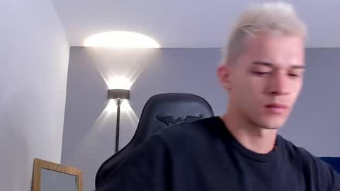 drake_carter1 online show from 10, 3, 2025