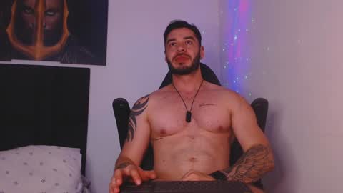 drake_cole11 online show from 1, 1, 2025