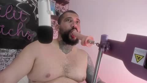 drake whitee Independent Model online show from 5, 11, 2025