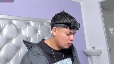 drakeeee online show from 20, 10, 2025