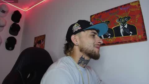 Snapshot of drako_lives_show chatting on 10, 7, 2026 - NEW ACCOUNT Independent model online show from 10, 7, 2026