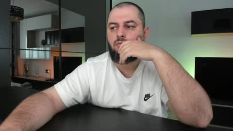 Snapshot of dravenpeak chatting on 1, 6, 2026 DravenPeak online show from 1, 6, 2026