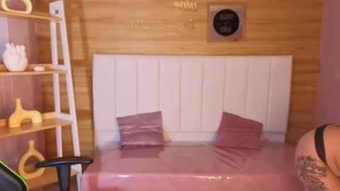 Draviana  online show from 25, 11, 2025