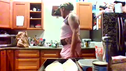 Snapshot of dreadedchefloxxx chatting on 5, 6, 2026 DreadedChefLoXXX online show from 5, 6, 2026