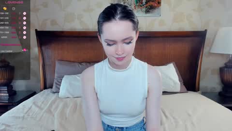 Snapshot of dream_melody chatting on 12, 9, 2025 Hi Im Monika Welcome to my room online show from 12, 9, 2025