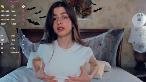 Snapshot of dream_melody chatting on 1, 11, 2025 Hi Im Monika Welcome to my room online show from 1, 11, 2025