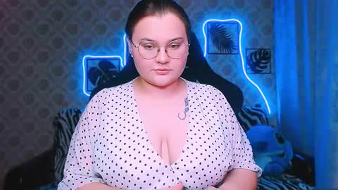 dreamforyoue2 online show from 5, 11, 2025