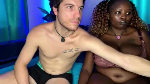 Snapshot of dreaminterracial chatting on 29, 11, 2025 InterracialDream online show from 29, 11, 2025