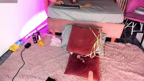 Snapshot of dreammatell_ chatting on 9, 3, 2025 Dream Matell online show from 9, 3, 2025
