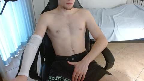 Snapshot of dreammicok chatting on 10, 9, 2025 DreamBoy online show from 10, 9, 2025