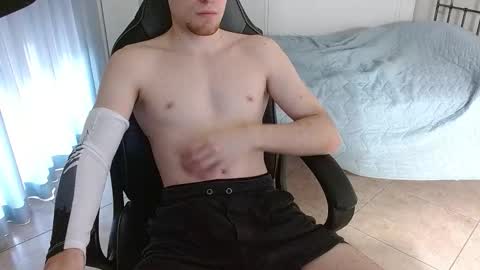Snapshot of dreammicok chatting on 1, 10, 2025 DreamBoy online show from 1, 10, 2025