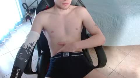 Snapshot of dreammicok chatting on 13, 7, 2026 DreamBoy online show from 13, 7, 2026