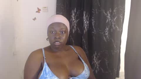 Snapshot of dreamy_wetpussy chatting on 17, 6, 2026 BEAUTY online show from 17, 6, 2026