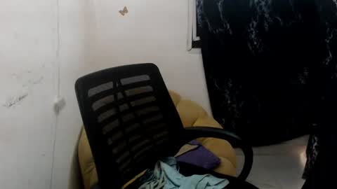 Snapshot of dreamy_wetpussy chatting on 22, 6, 2026 BEAUTY online show from 22, 6, 2026